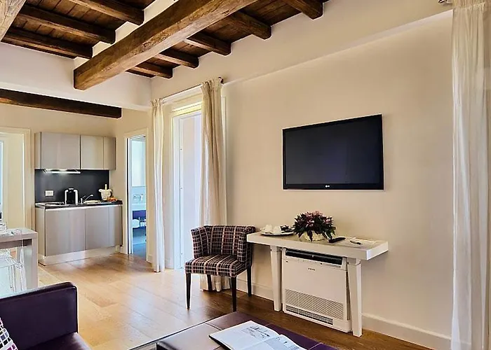 Trevi Palace Luxury