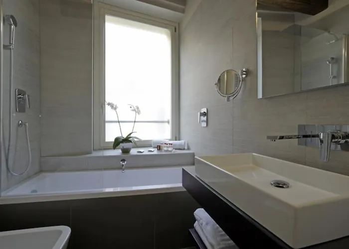 Trevi Palace Luxury Hotel Řím
