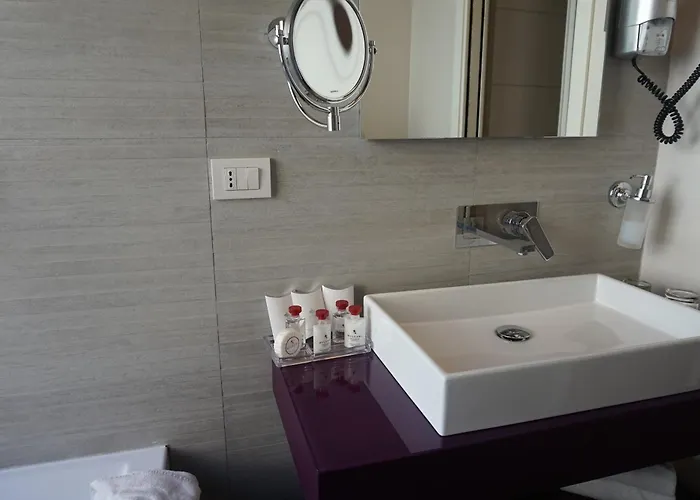Otel Trevi Palace Luxury 4*
