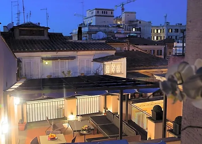 Trevi Palace Luxury Hotel Rome
