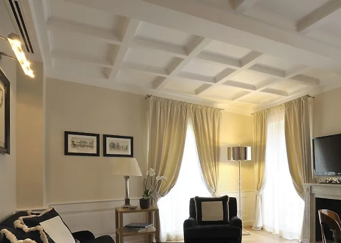 Otel Trevi Palace Luxury 4*