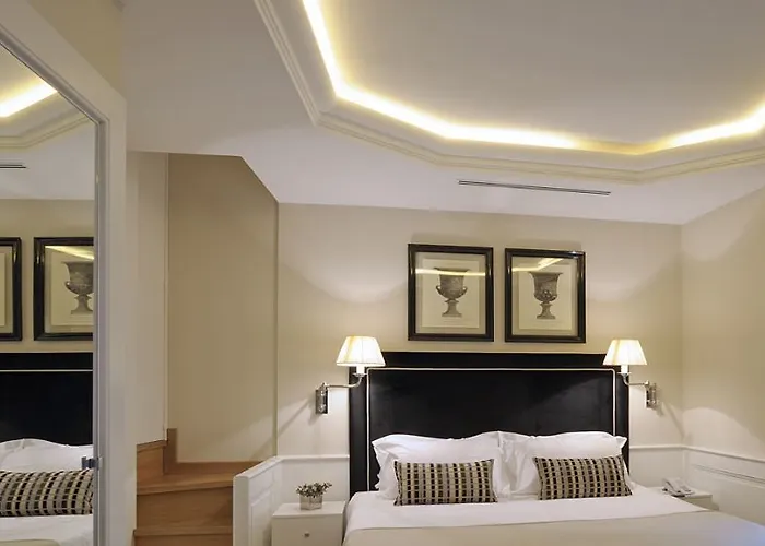 Trevi Palace Luxury Roma