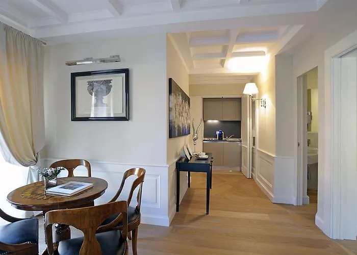 Trevi Palace Luxury Otel 4*