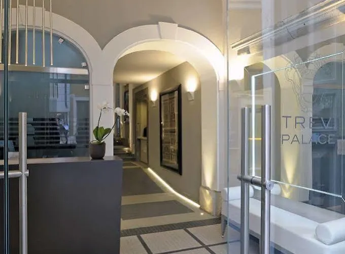 Otel Trevi Palace Luxury 4*