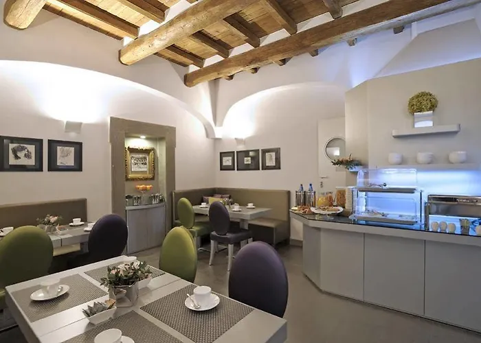 Trevi Palace Luxury Otel 4*
